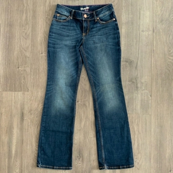 Wrangler Boot Cut Denim Blue Jeans Women's 7/8 Western Cowgirl Classic Staple - Picture 1 of 12
